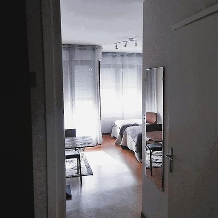 Paisible Studio Avec Agreable Loggia 2 Mn Du Centre Daire Aix-les-Bains Dış mekan fotoğraf