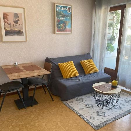 Paisible Studio Avec Agreable Loggia 2 Mn Du Centre Daire Aix-les-Bains Dış mekan fotoğraf