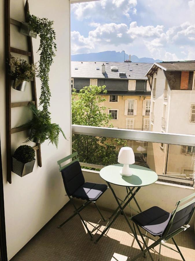 Paisible Studio Avec Agreable Loggia 2 Mn Du Centre Daire Aix-les-Bains Dış mekan fotoğraf